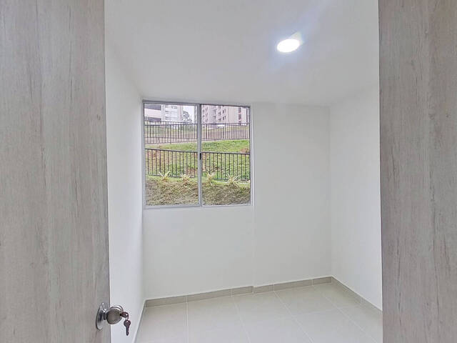 #2081705249 - Apartamento para Venta en Rionegro - ANT