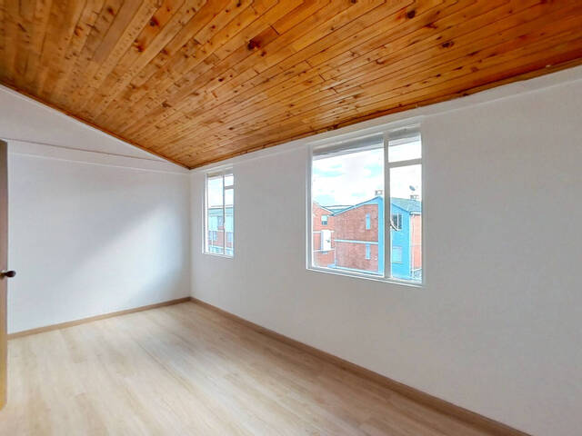 #1975890957 - Casa con conjunto cerrado para Venta en Bogotá - DC