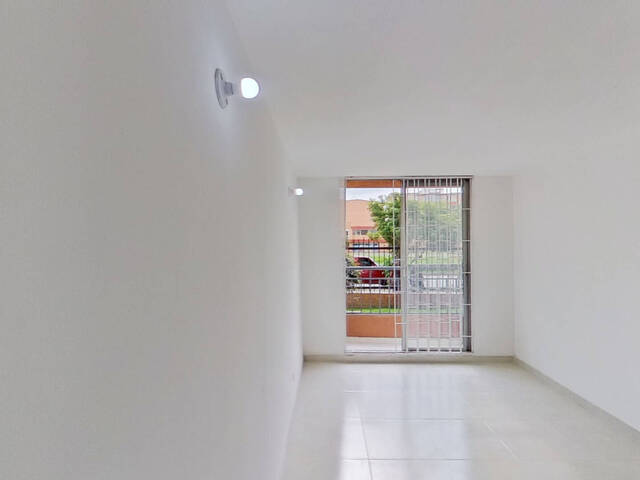 #2055250100 - Apartamento para Venta en Soacha - CUN
