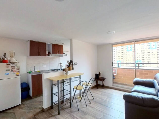#1897732210 - Apartamento para Venta en Madrid - CUN