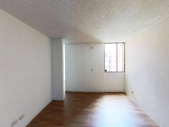 #2069565887 - Apartamento para Venta en Soacha - CUN